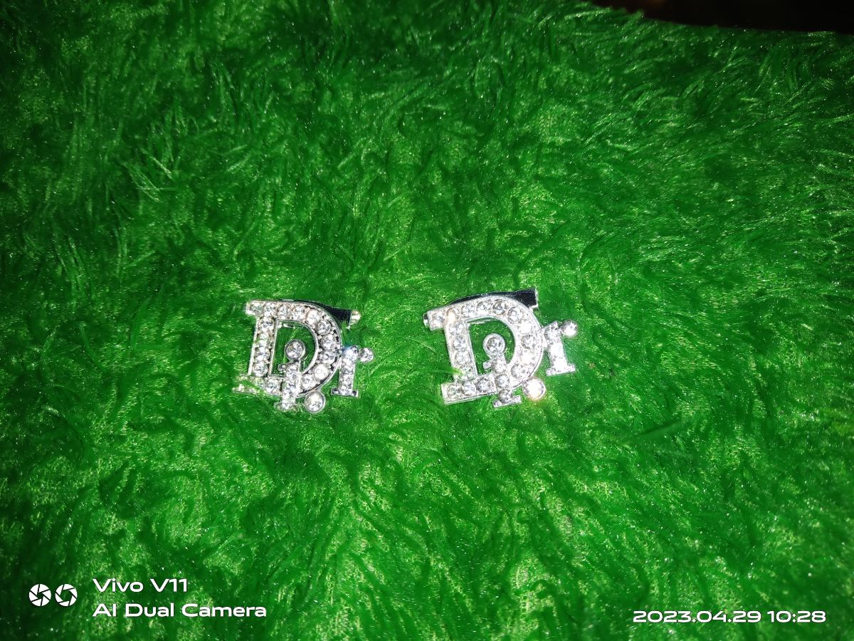 BROS DAGU DIOR PERMATA 