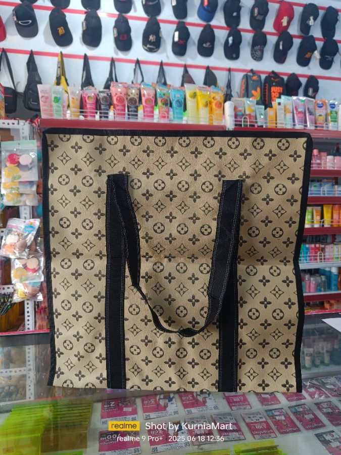 Tas pakaian kotak besar