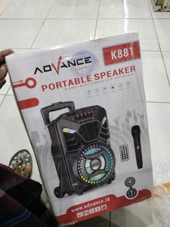 SPEAKER ADVANCE K881 (EFE)