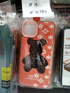 Boneka iPhone 13