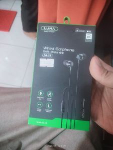 Hf Luna EA-24