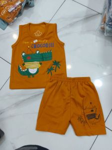 Setelan kutung tom star