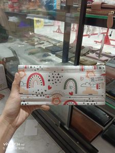 Dompet Disiplin Keuangan Motif