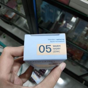 Wardah Liquid Foundation 2in1 Makeup + Brightening Skincare No.05 Warm Ivory