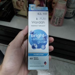 Wardah Perfect Bright + Smooth Glow Moisturizer 20ml