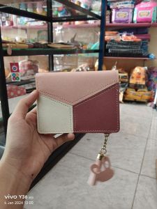 Dompet Cewek Pink