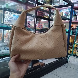 Tas Fashion Motif Anyam