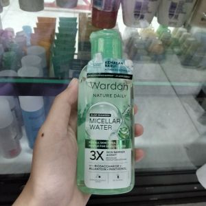 Wardah Nature Daily Aloe Seaweed Micellar Water 100ml