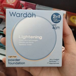 Wardah Lightening Powder Foundation No.01 Golden Sand