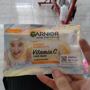 Garnier Skin Naturals Bright Complete Vitamin C Face Wash*