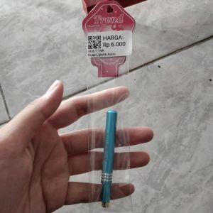 Akio Kuas Lipstik 