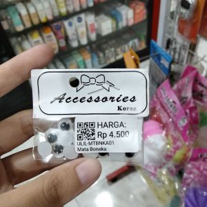 Mata Boneka