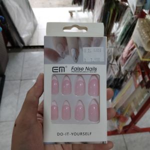 EM False Nails