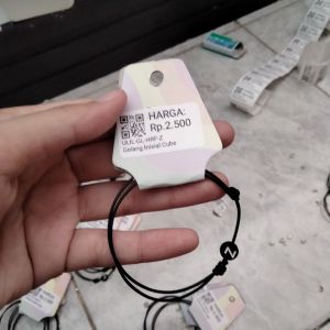 Gelang Inisial Cube/ Z
