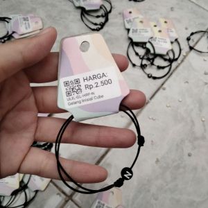 Gelang Inisial Cube/  N