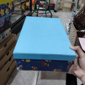 Kotak Kado Motif 