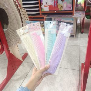 Plastic Comb Sisir Karakter