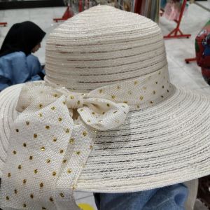 Topi Pantai 