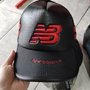 Topi Trucker Branded 