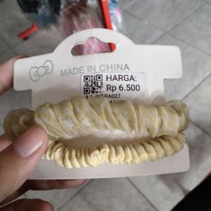 Ikat Rambut Isi 2