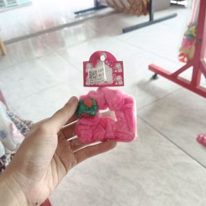 Ikat Rambut Dino