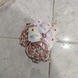 Ikat Rambut Mutiara Isi 2