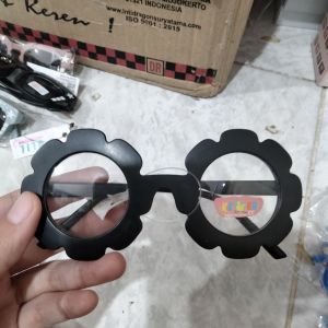 Kacamata Flowers Hitam 