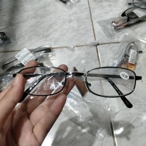 Kacamata Baca +2.50