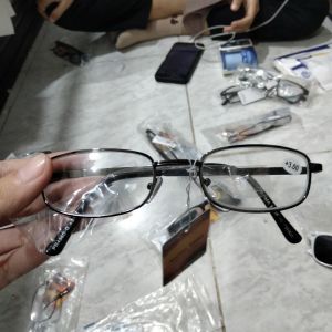 Kacamata Baca +3