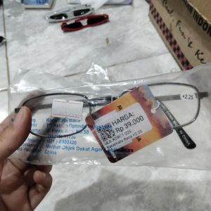 Kacamata Baca + 2.25