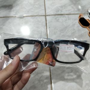 Kacamata Baca + 1