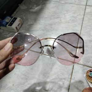 Kacamata Wanita Gradasi Oval