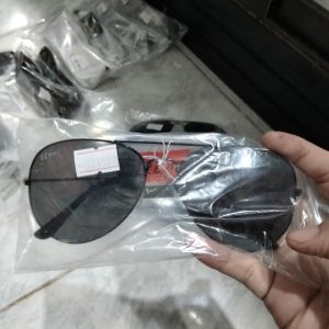 Kacamata Dewasa Cowok 
