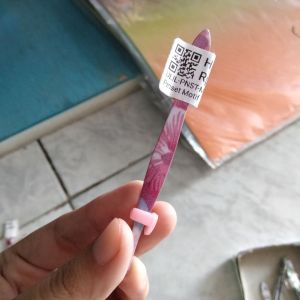 Pinset Motif 