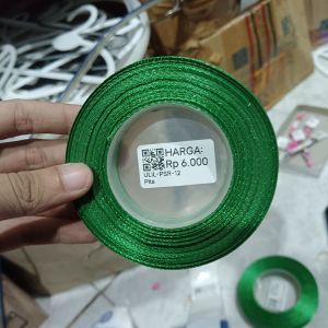 Pita Satin Hijau
