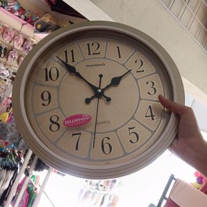 Jam Dinding Wall Clock Sweep Mode Gold