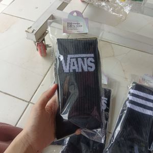 Kaos Kaki Fashion Vans