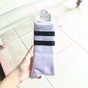 Kaos Kaki Putih Fashion