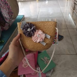 Tas Anyam Bunga Coklat