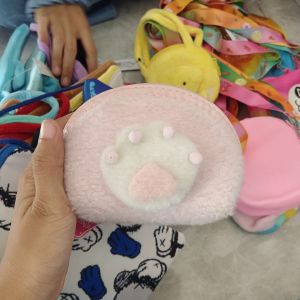Dompet Bulu Pink