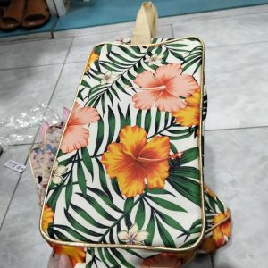 Dompet Serbaguna bunga