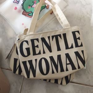 Tas Makeup Gentle Woman