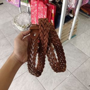 Gesper Anyam Wanita Coklat