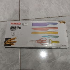 Corrugated Kitchen Knife Set