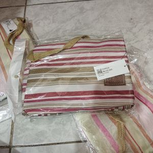 Tas Bekal Motif Garis