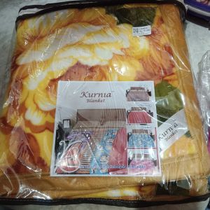 Selimut Kurnia Blanket Motif Bunga Kuning