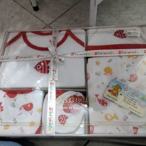 Fatiwala Set Baju Bayi/ Merah