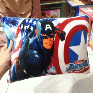 Bantal Captain Amerika