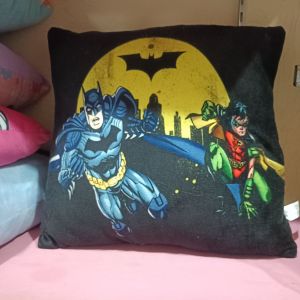 Bantal Motif Superhero