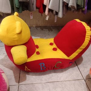 Bantal Duduk Pooh L
